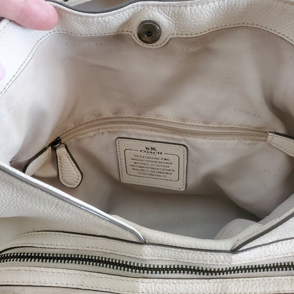Gorgeous COACH Edie 31 Leather Shoulder Bag RIVETS Cream CHALK - Picture 6 of 11